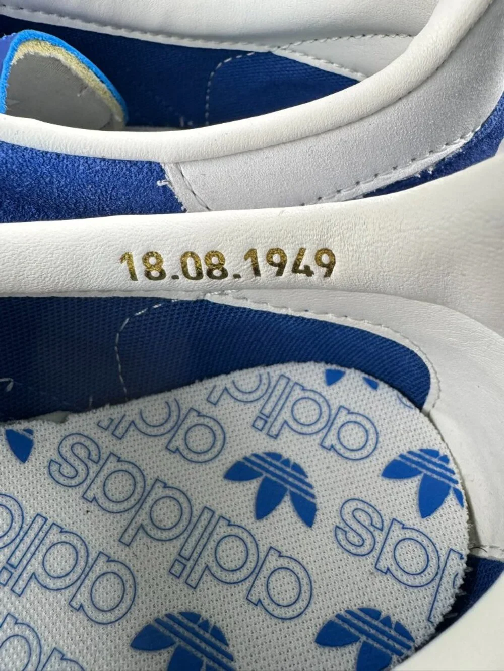 adidas ***pre loved